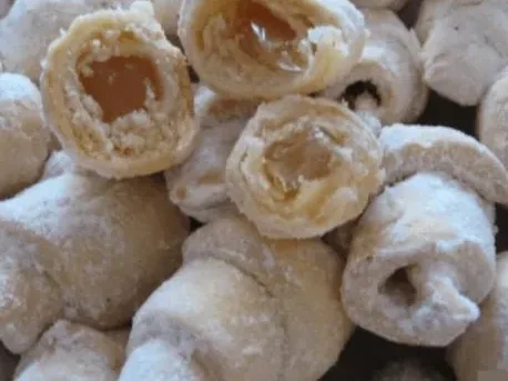 Cornulețe cu rahat, 1,2 kg — mâncare gătită, livrare în București